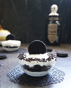 Oreo mousse recipe from @bijouxandbits