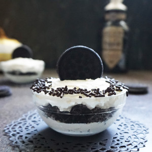 Oreo mousse recipe from @bijouxandbits