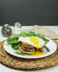 Savory sun-dried tomato pancakes recipe from @bijouxandbits