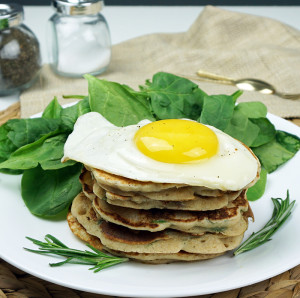 Savory sun-dried tomato pancakes recipe from @bijouxandbits