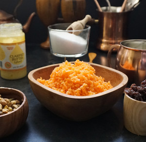 Vegan carrot halwa recipe from @bijouxandbits #indian #halwa #vegan