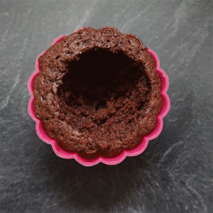 Cauldron cakes with Felix Felicis filling